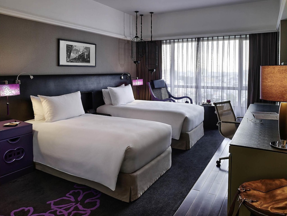 غرفة فاخرة بسريرين منفصلين بإطلالة على المدينة، Sofitel Saigon Plaza Hotel 2/6