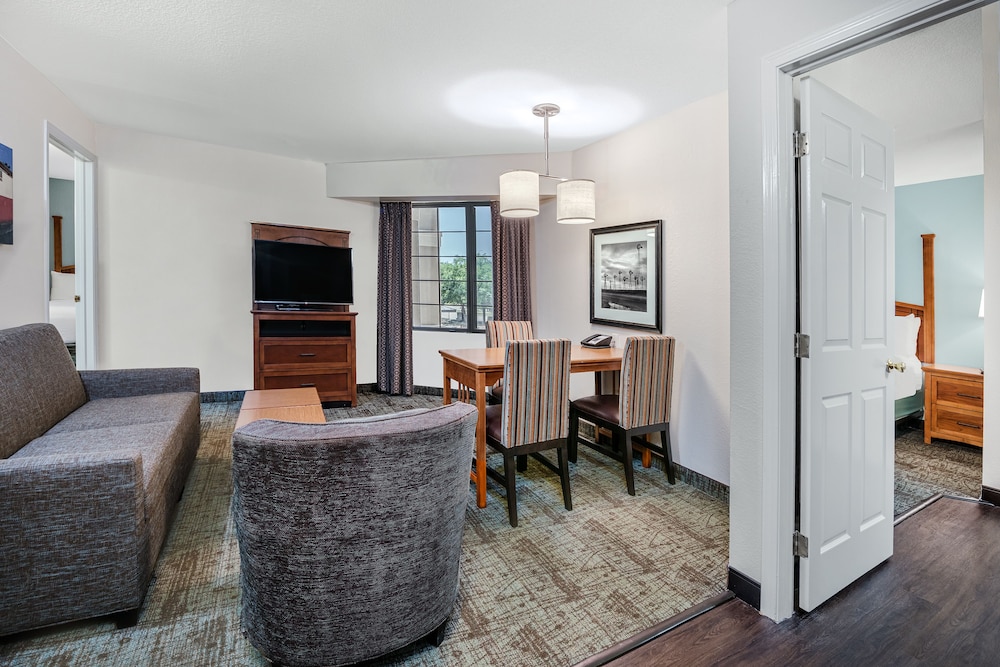 Staybridge Suites Austin Round Rock 22/34