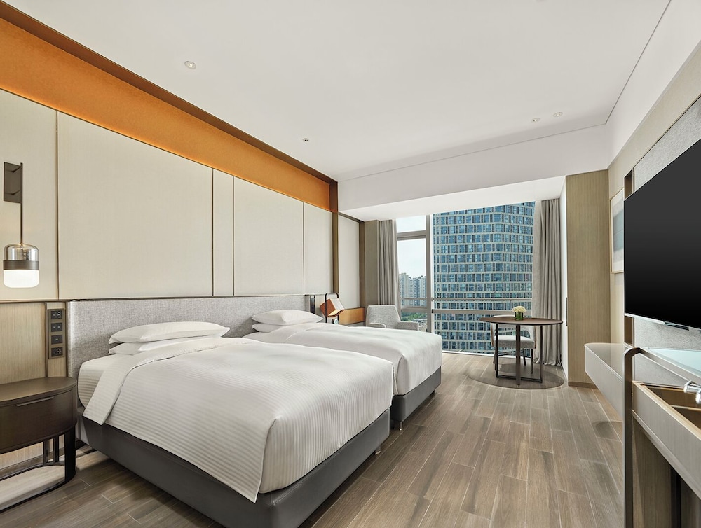Garden, King Bed, Lake View, Terrace