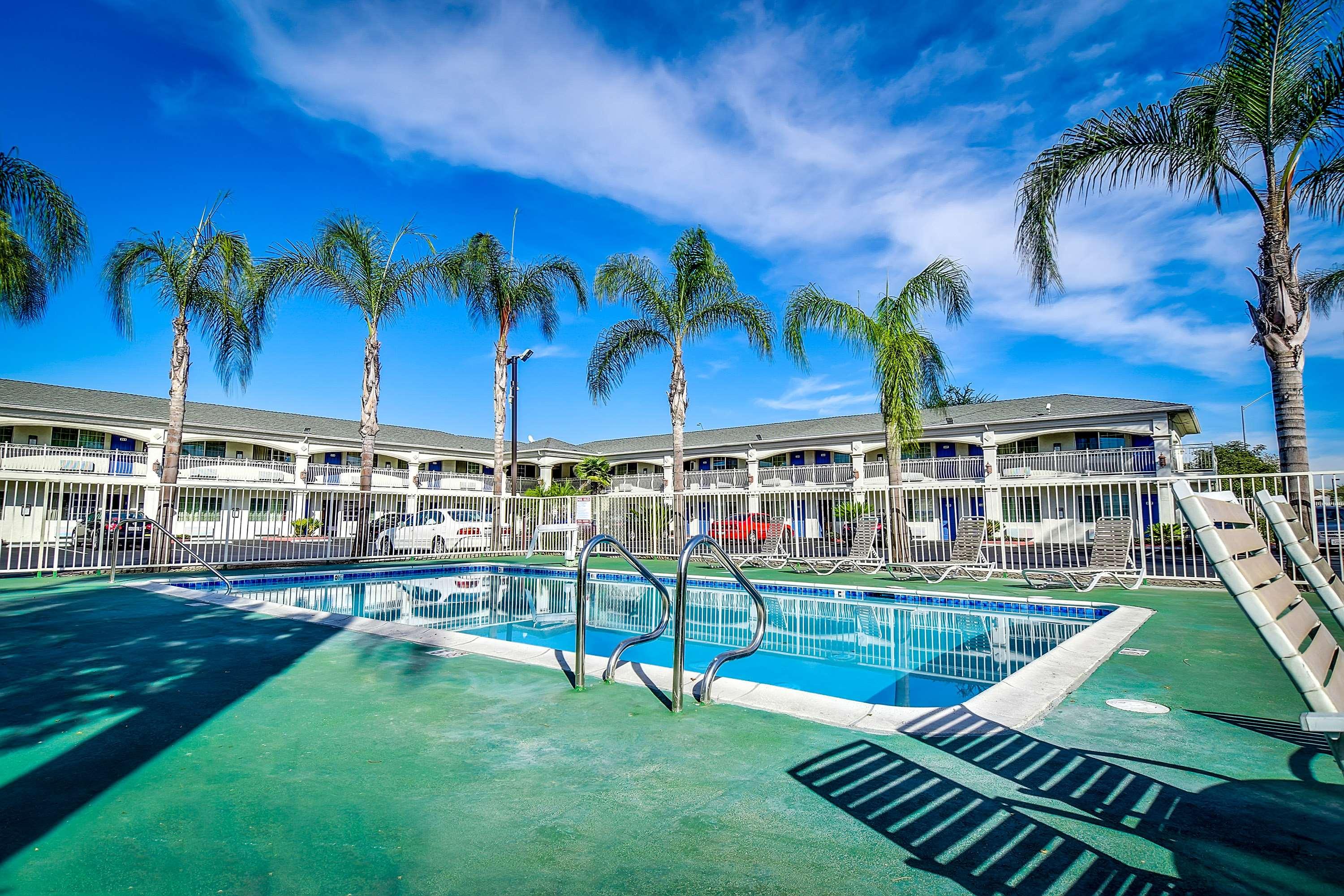 Motel6 Garden Grove, CA 33/40