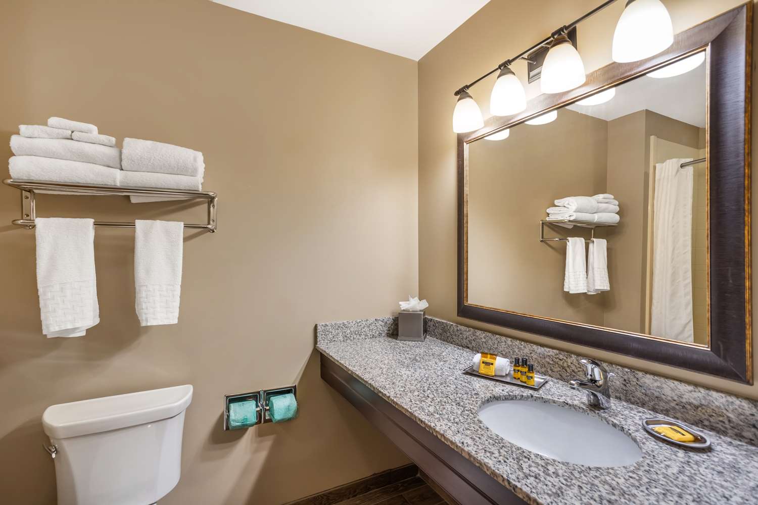 Best Western Plus Intercourse Village Inn & Suites 45/46