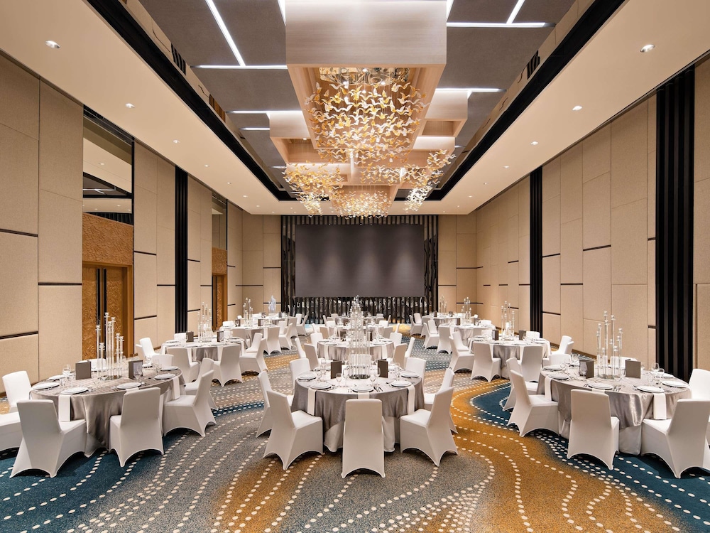Movenpick Hotel Jakarta City Centre 52/60