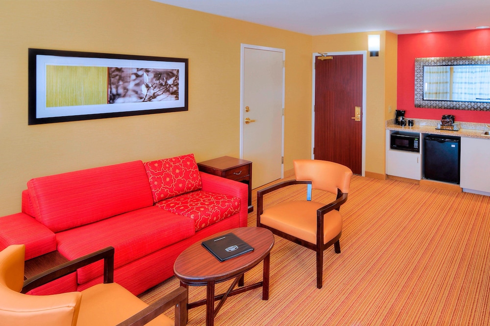 Courtyard by Marriott San Diego Carlsbad 16/27