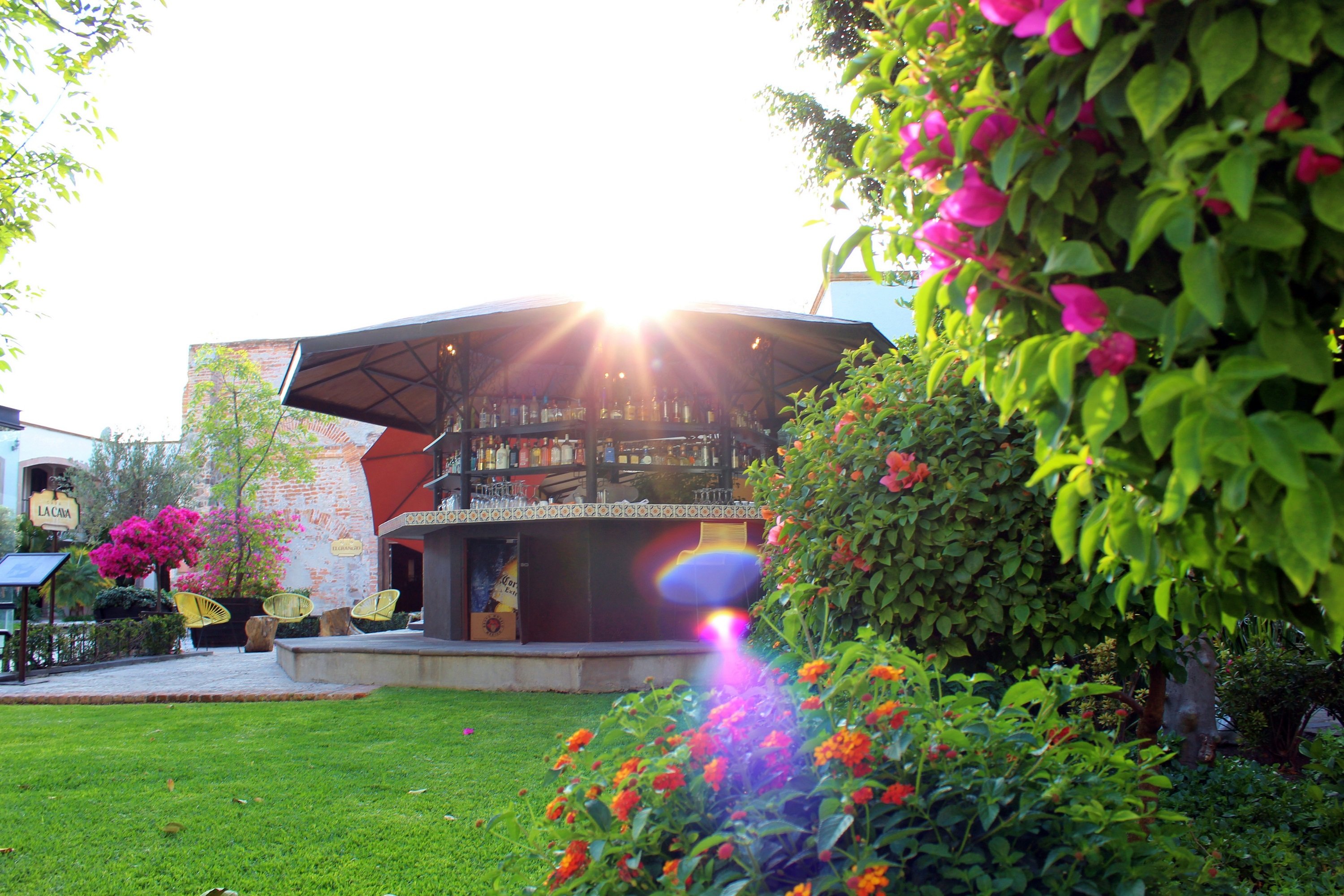 HOTEL HACIENDA SAN CRISTOBAL 66/68