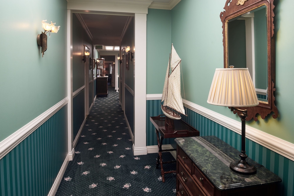Hotel Mac 37/70