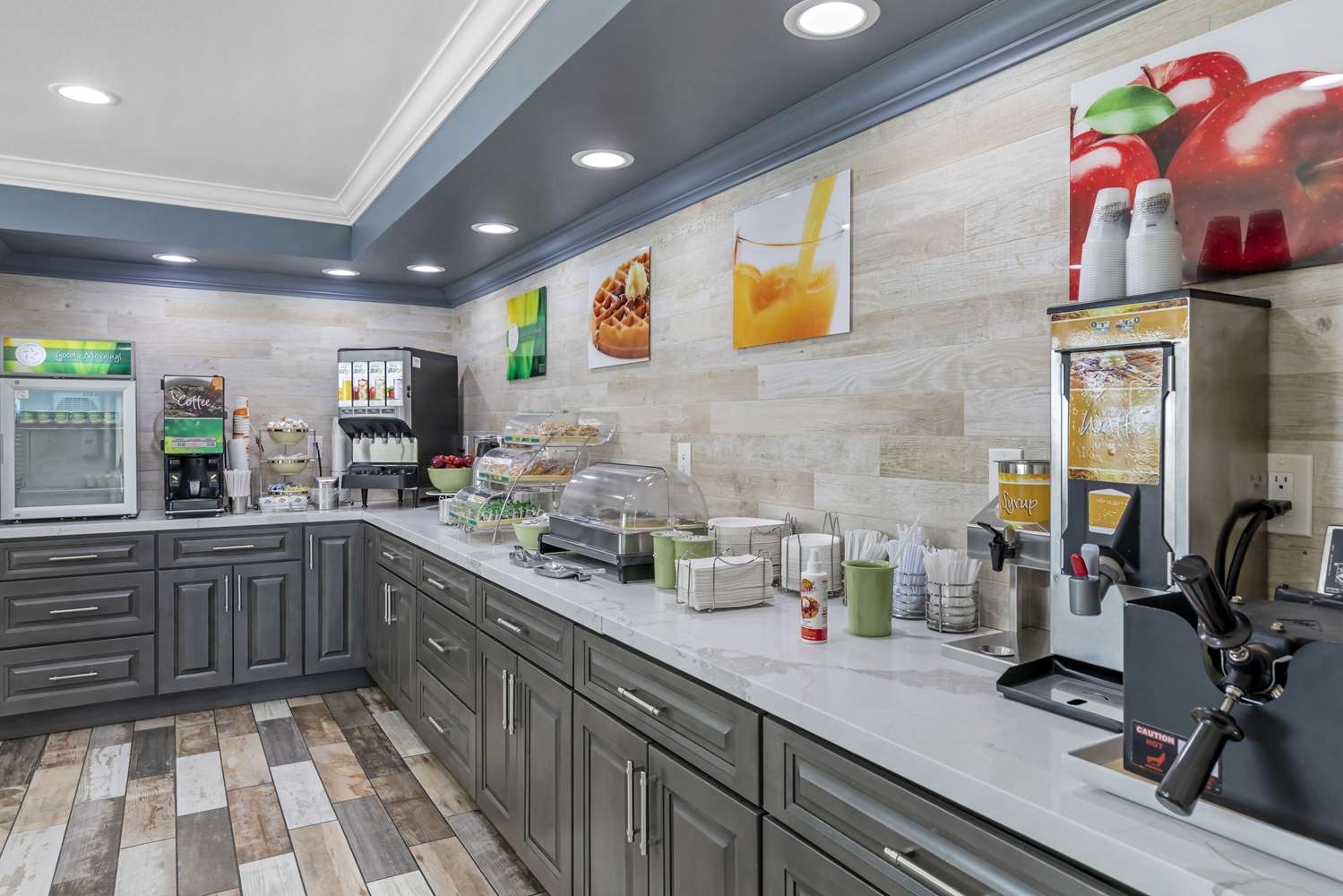 Quality Inn Kettleman City near Hwy 41 5/36