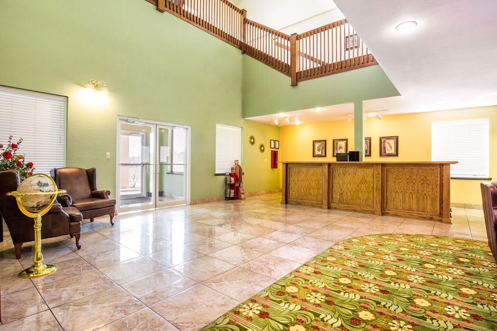 Brookwood Inn 4/46