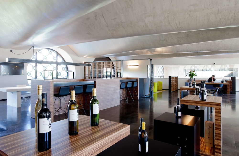 Cava Hotel Mastinell 51/68