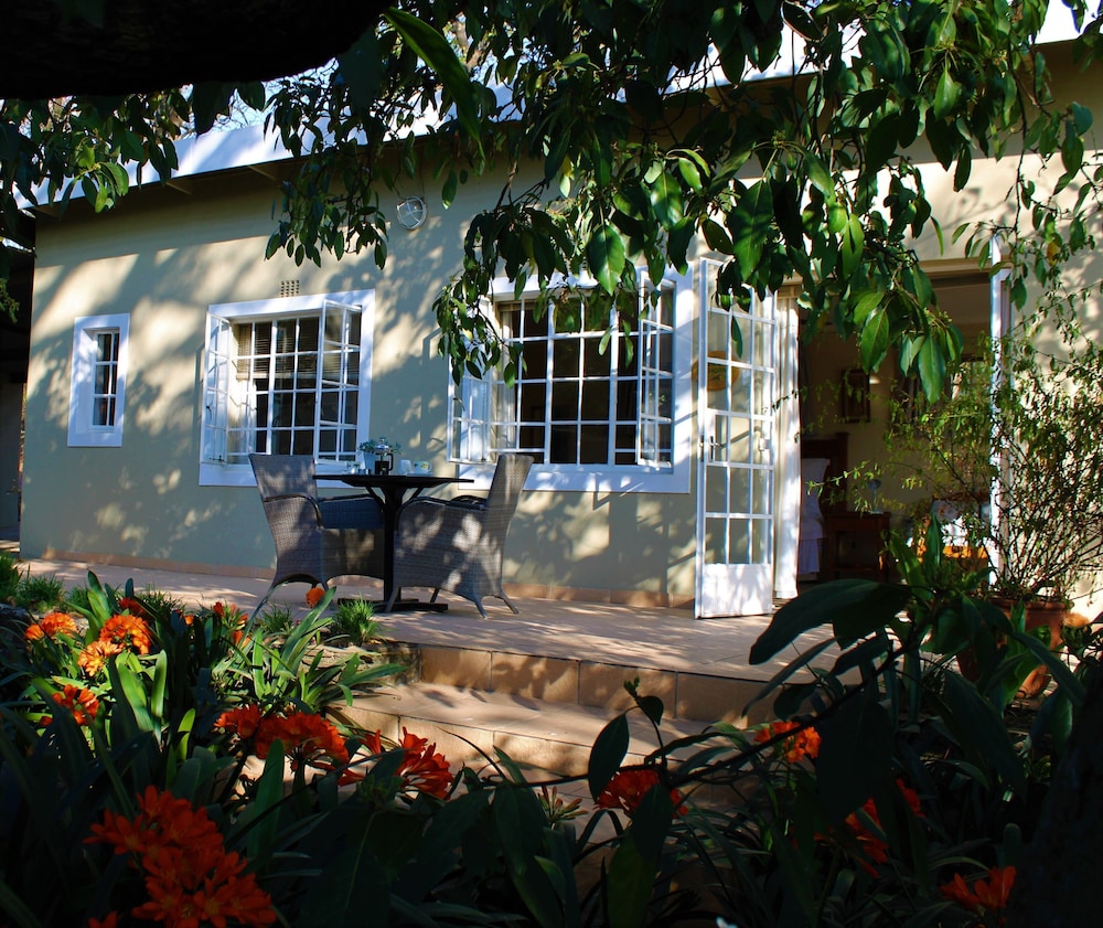 Random Harvest Country Cottages 1/50