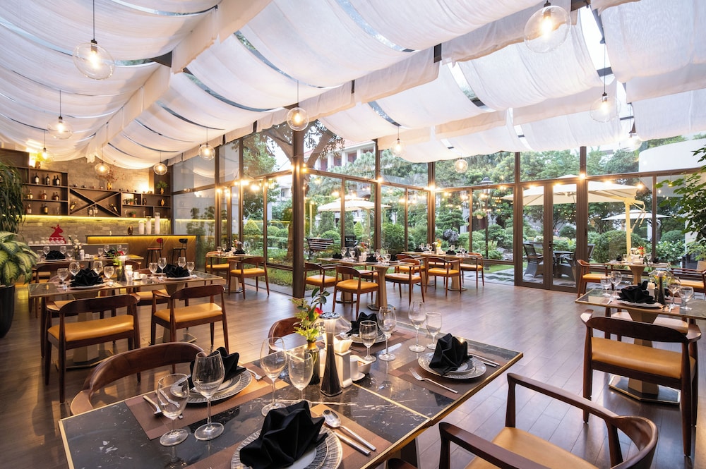 Senna Hue Hotel 32/50