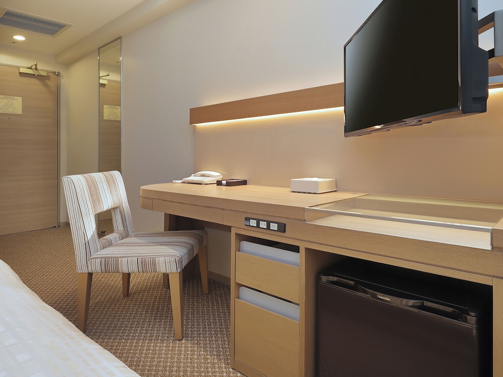 Keio Presso Inn Otemachi 66/66