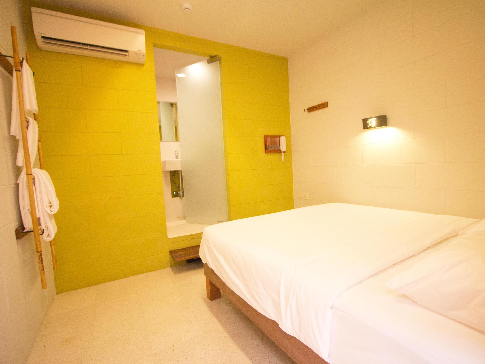 Room, No Window