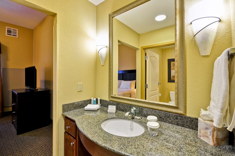 Homewood Suites by Hilton Tulsa-South 20/69