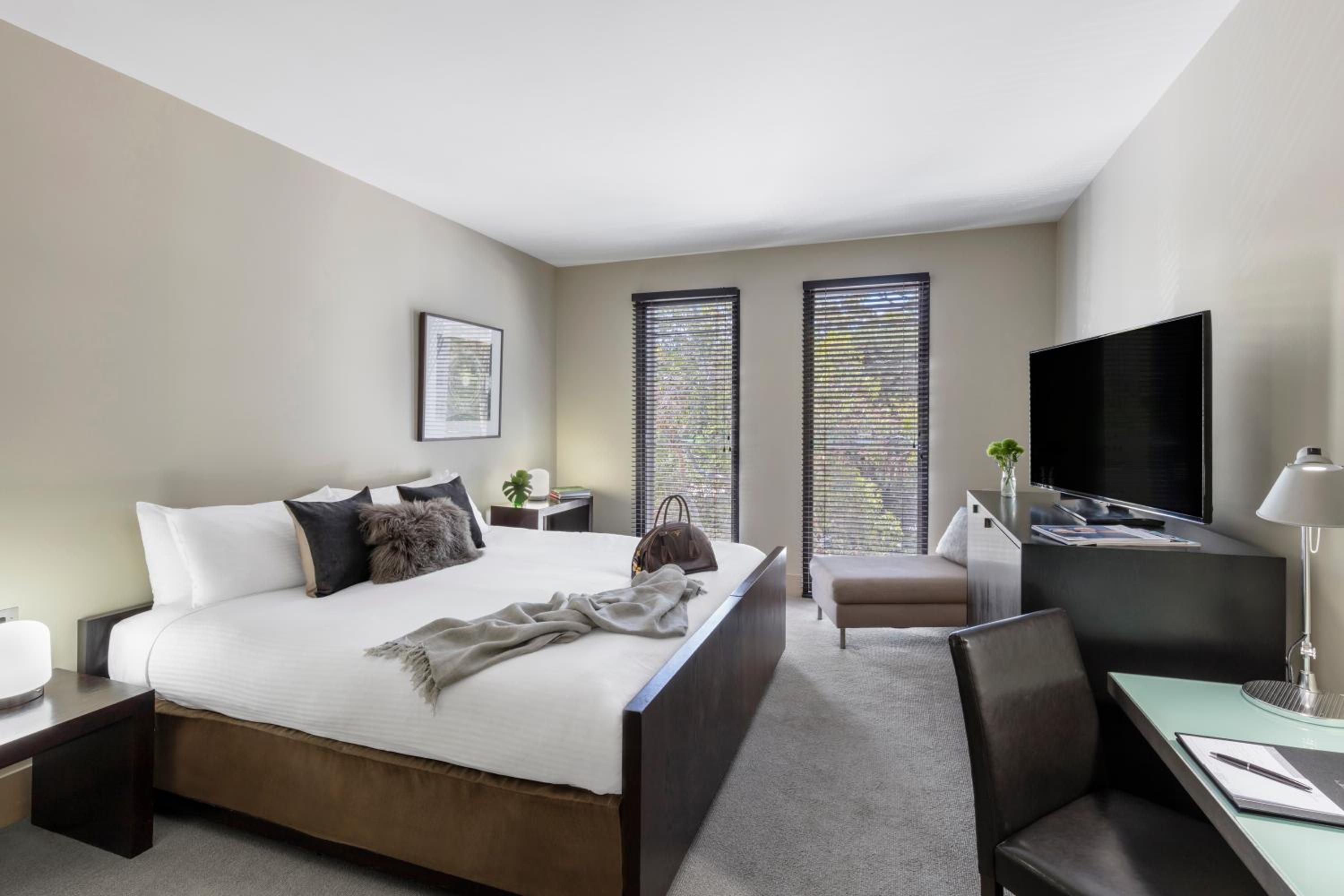 Superior, Mansion, Double or Twin Bed