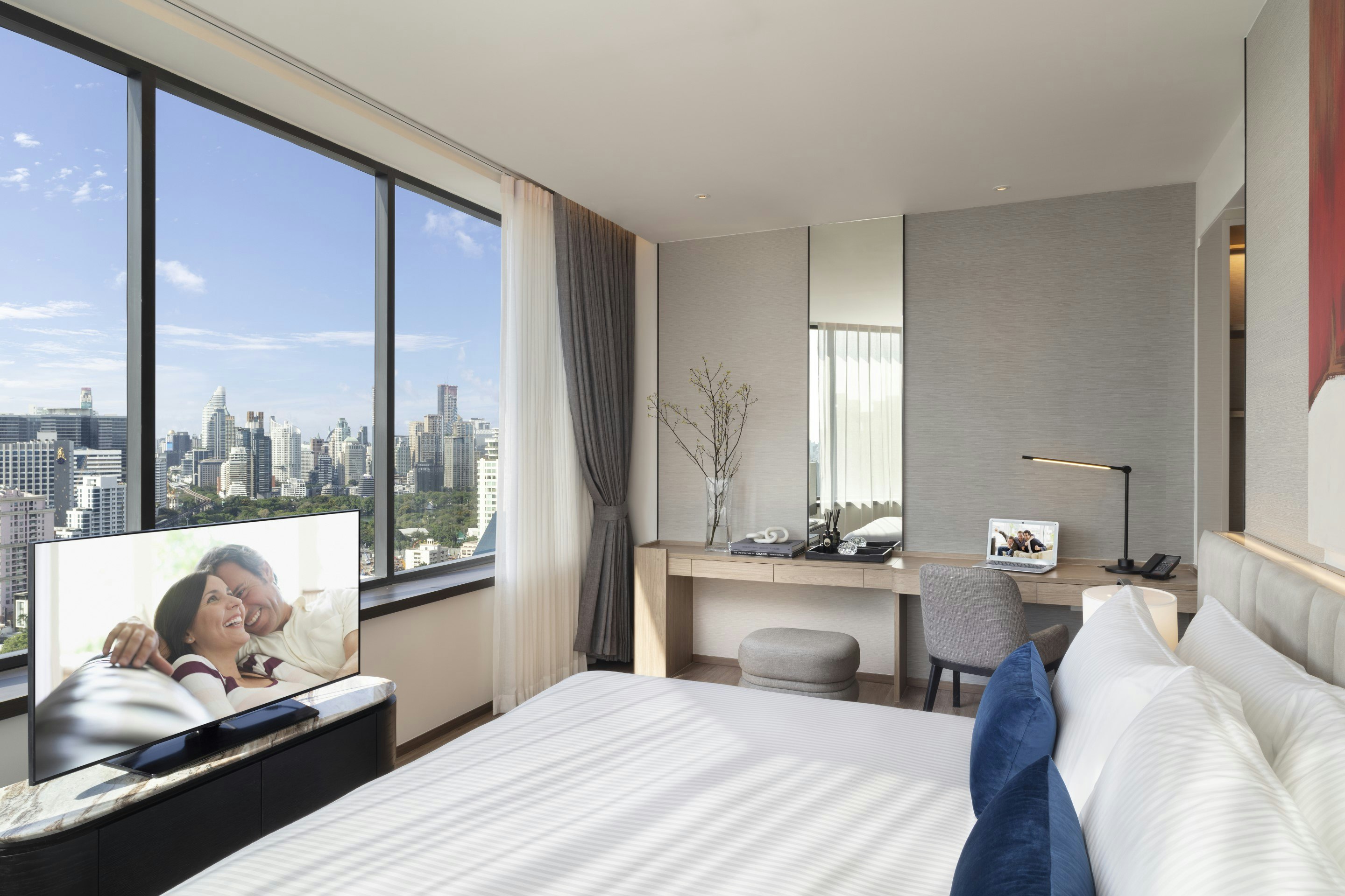 1 BEDROOM, PREMIER