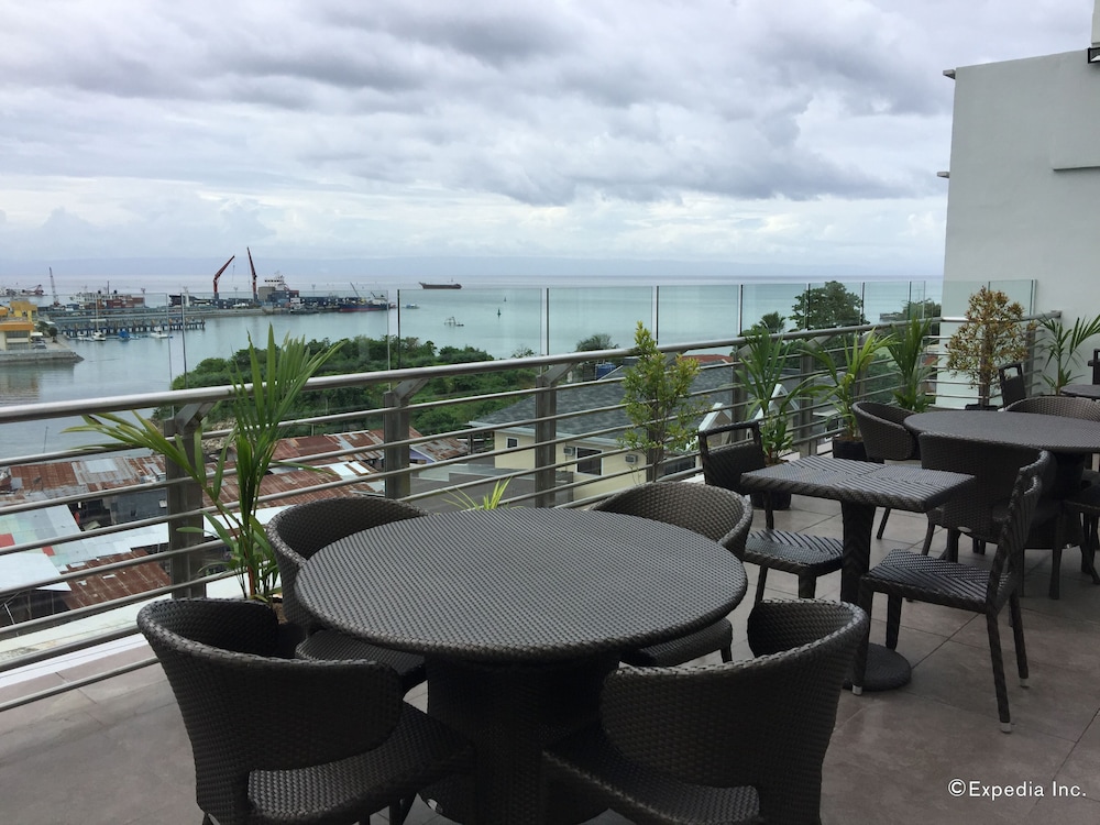 Belian Hotel 43/52