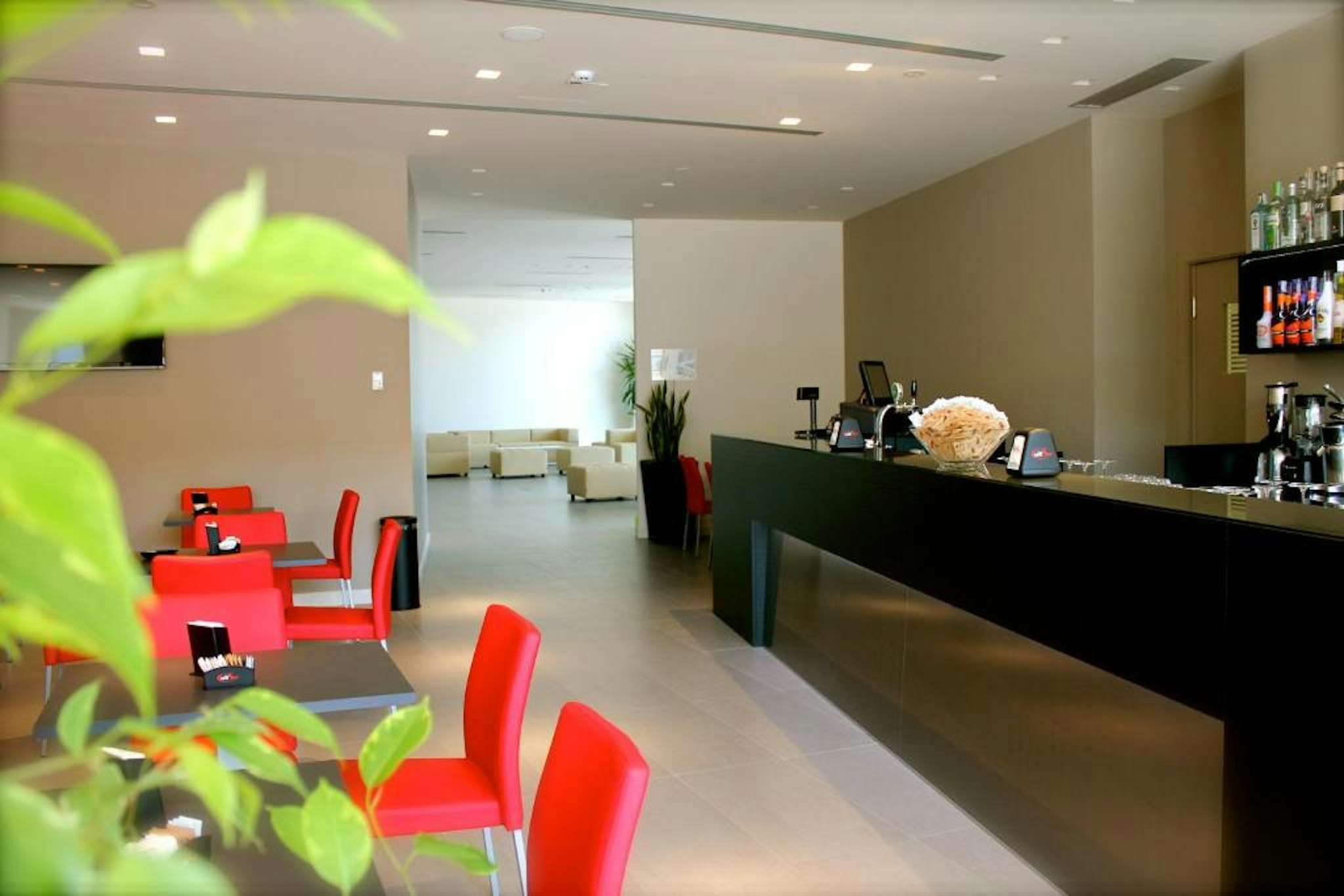 Tag Hotel 6/50