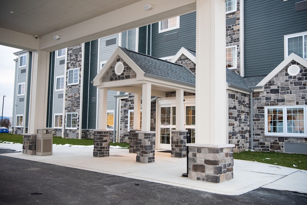 Microtel Inn And Suites By Wyndham Carlisle 7/60