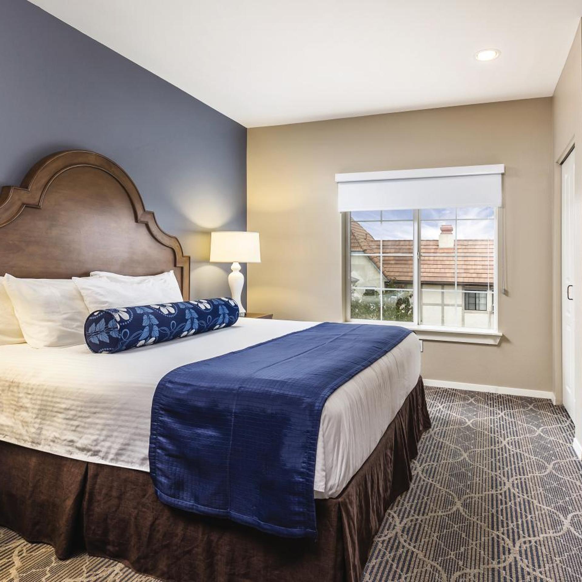 1 Bedroom, Condo