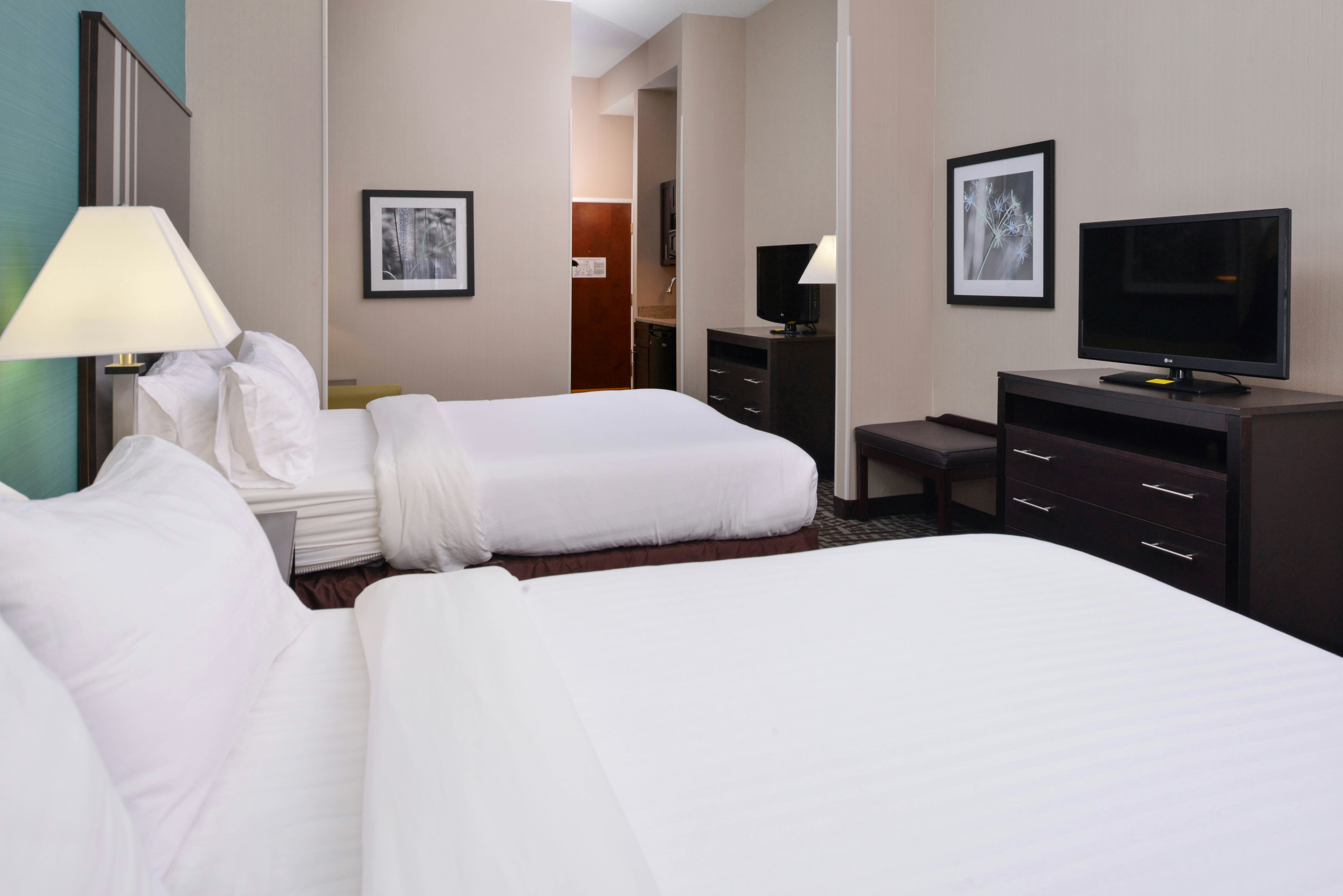 Holiday Inn Express & Suites Youngstown (N. Lima/Boardman) 10/34