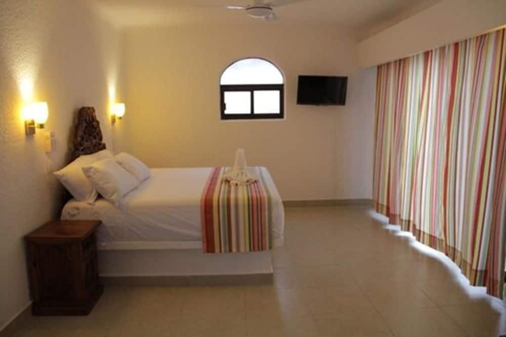 Pelicano Inn 18/67