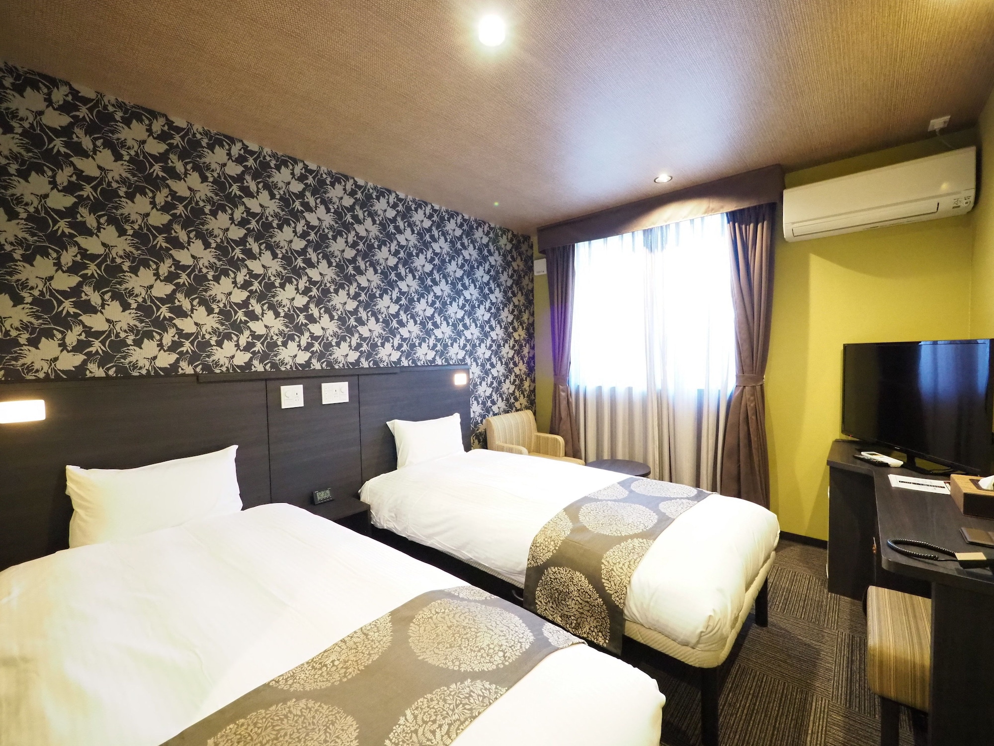 STANDARD, TWIN BEDS