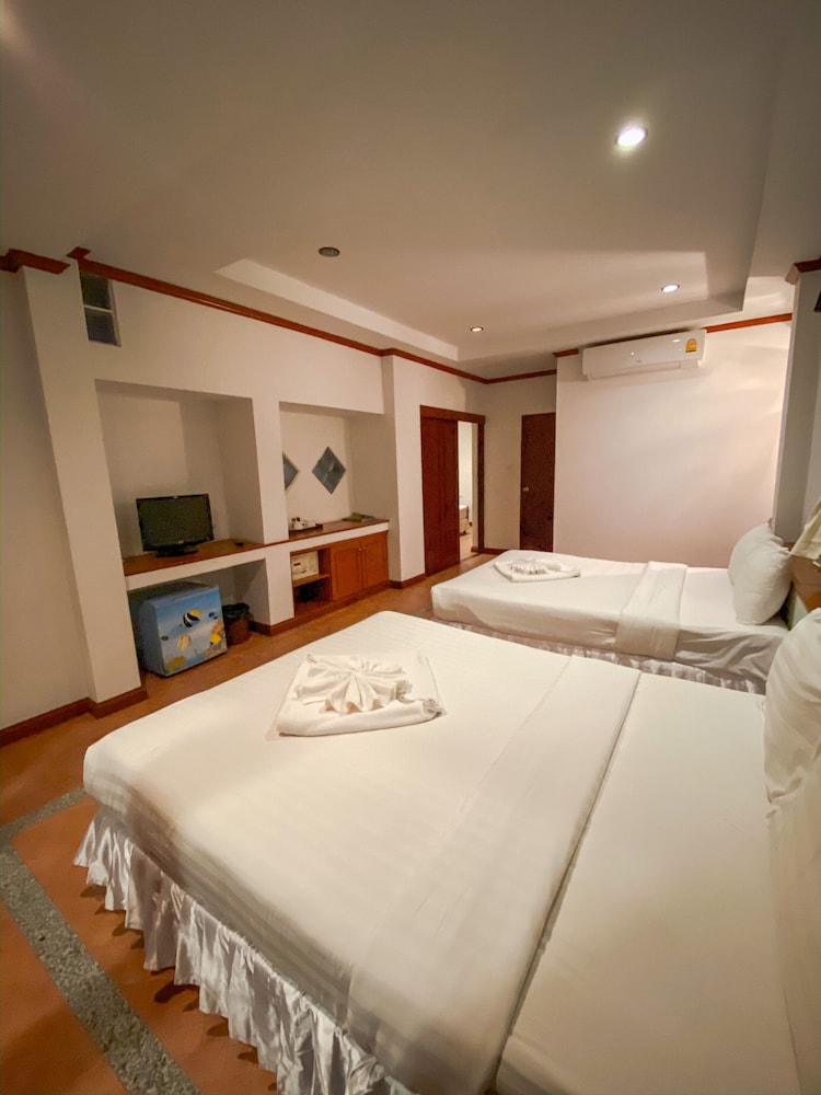 Samui Honey Cottages Beach Resort 55/70