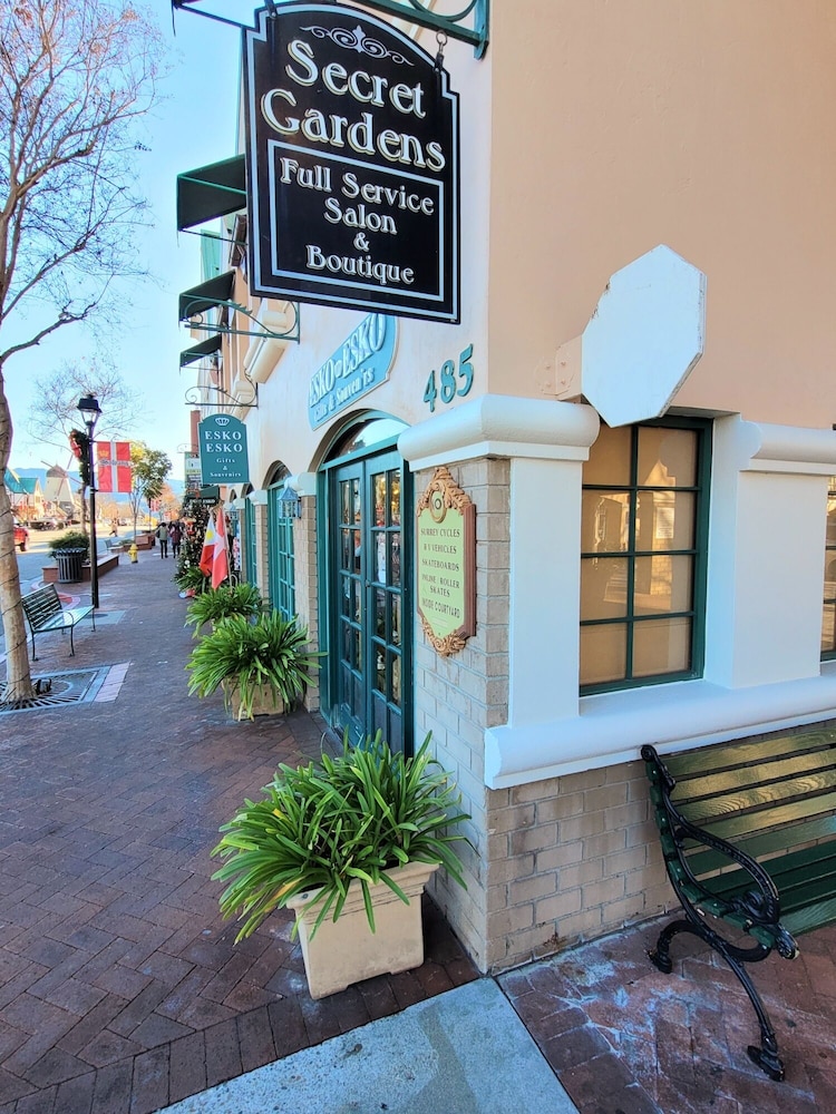 King Frederik Inn 7/69