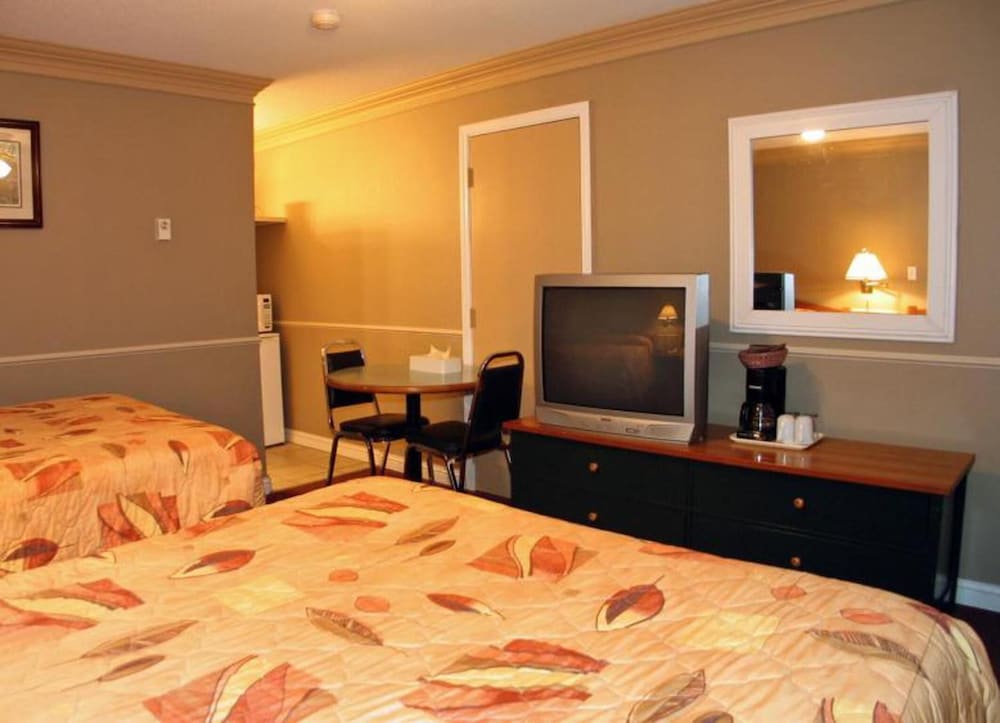 Travelodge by Wyndham Merritt 12/32