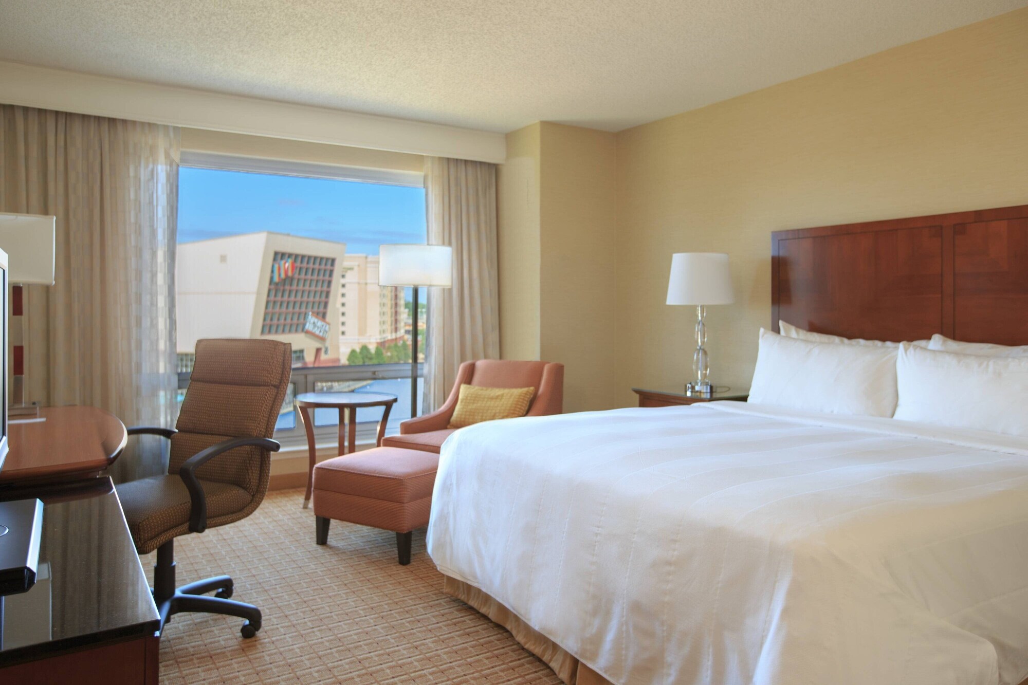 Concierge, King Bed