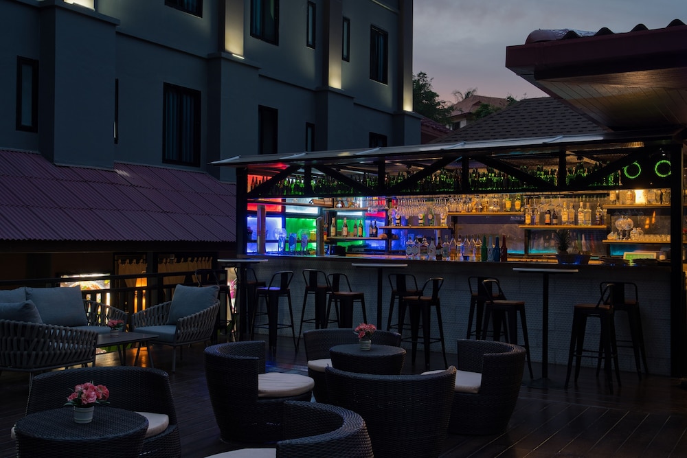 The Phulin Resort 40/60