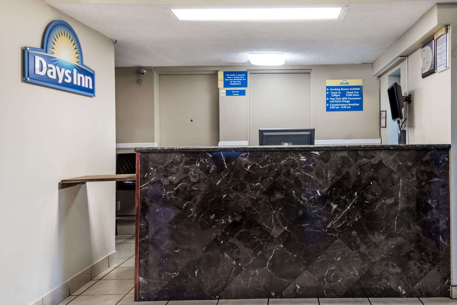 Days Inn Austin South 8/19
