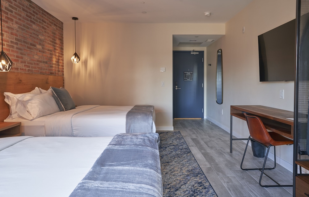 ROOM, 2 QUEEN BEDS