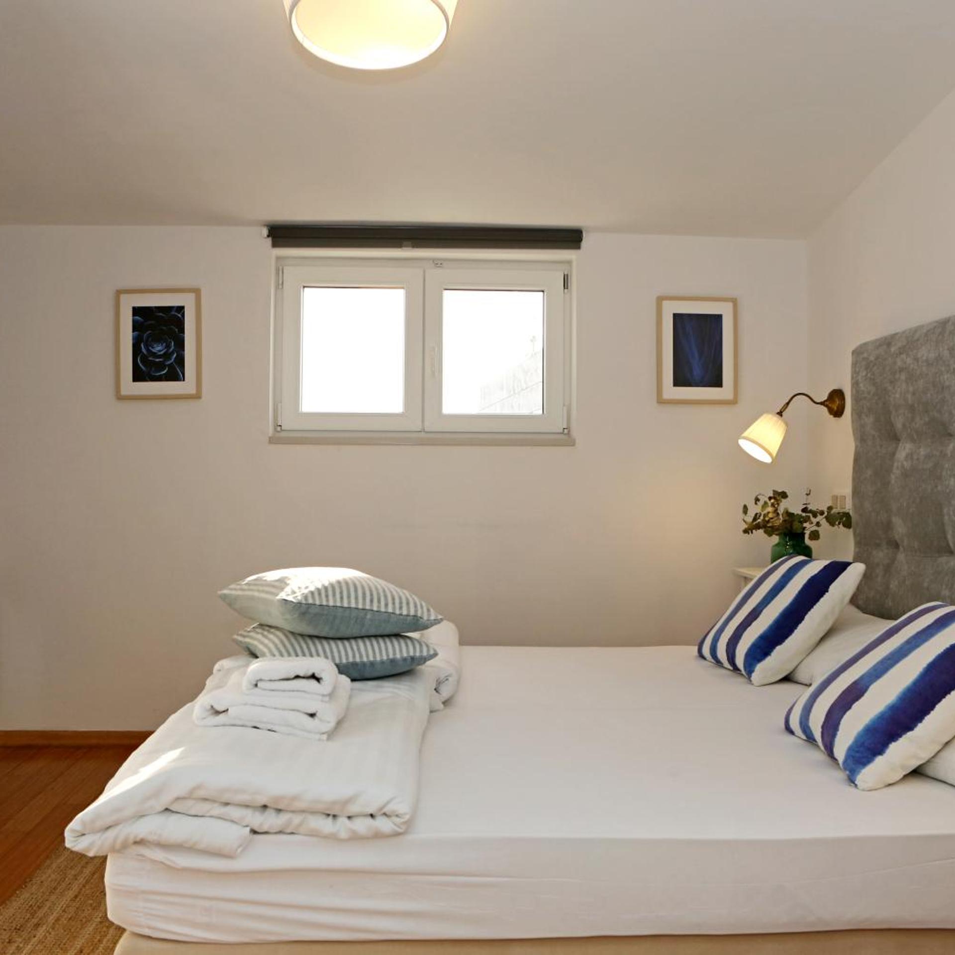 Room, Double Bed, No Balcony, Attic، HOTEL DELFIN 2/3