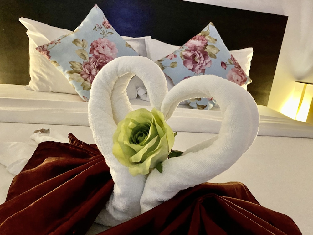 Chawlada Hotel 20/37