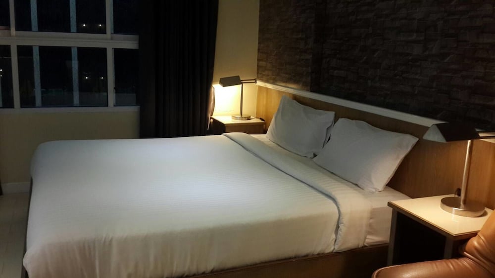 BOURBON ST BOUTIQUE HOTEL 14/35