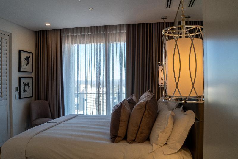 1 Bedroom Executive Suite