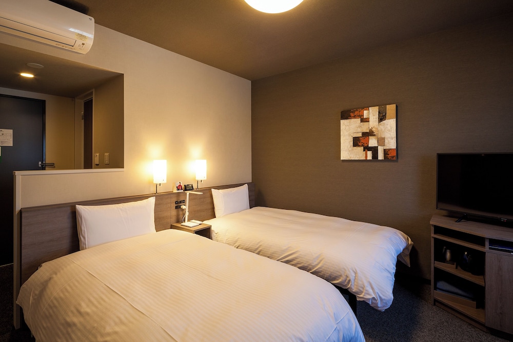 Hotel Route Inn Miyoshi Ekimae 8/28