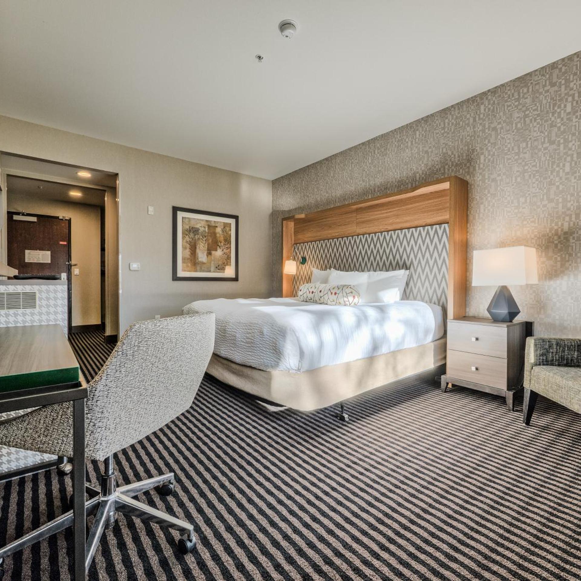 Standard, King Bed