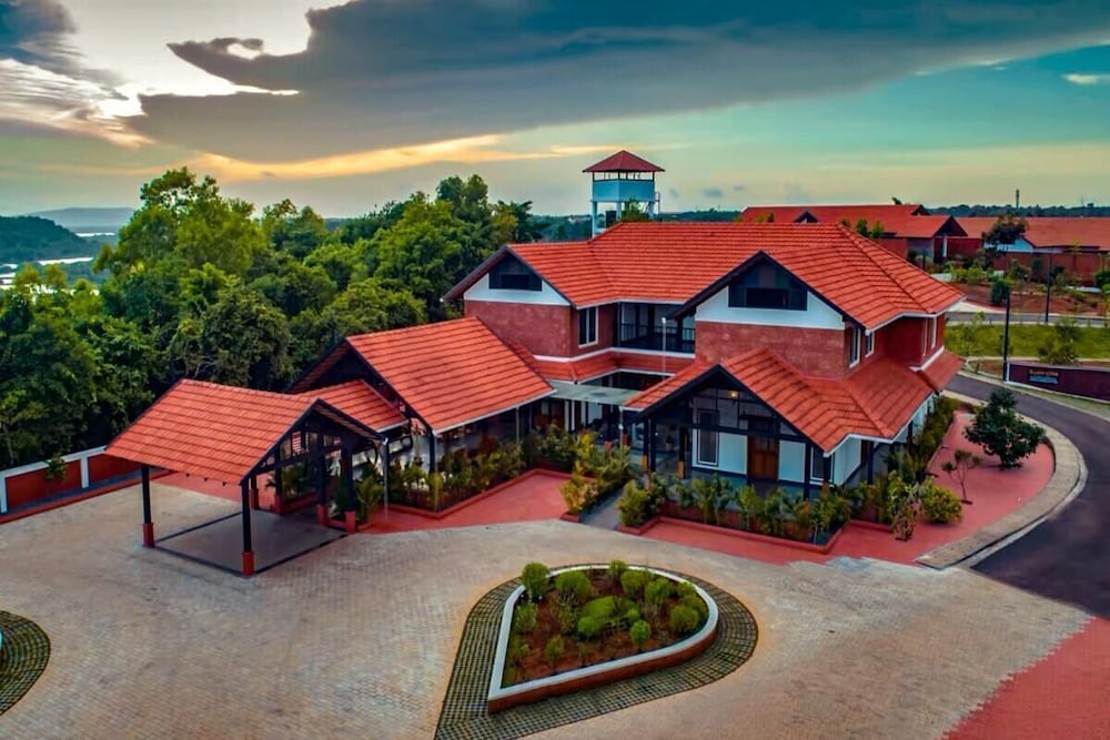 Niraamaya Retreats Vaidekam Kannur 30/40