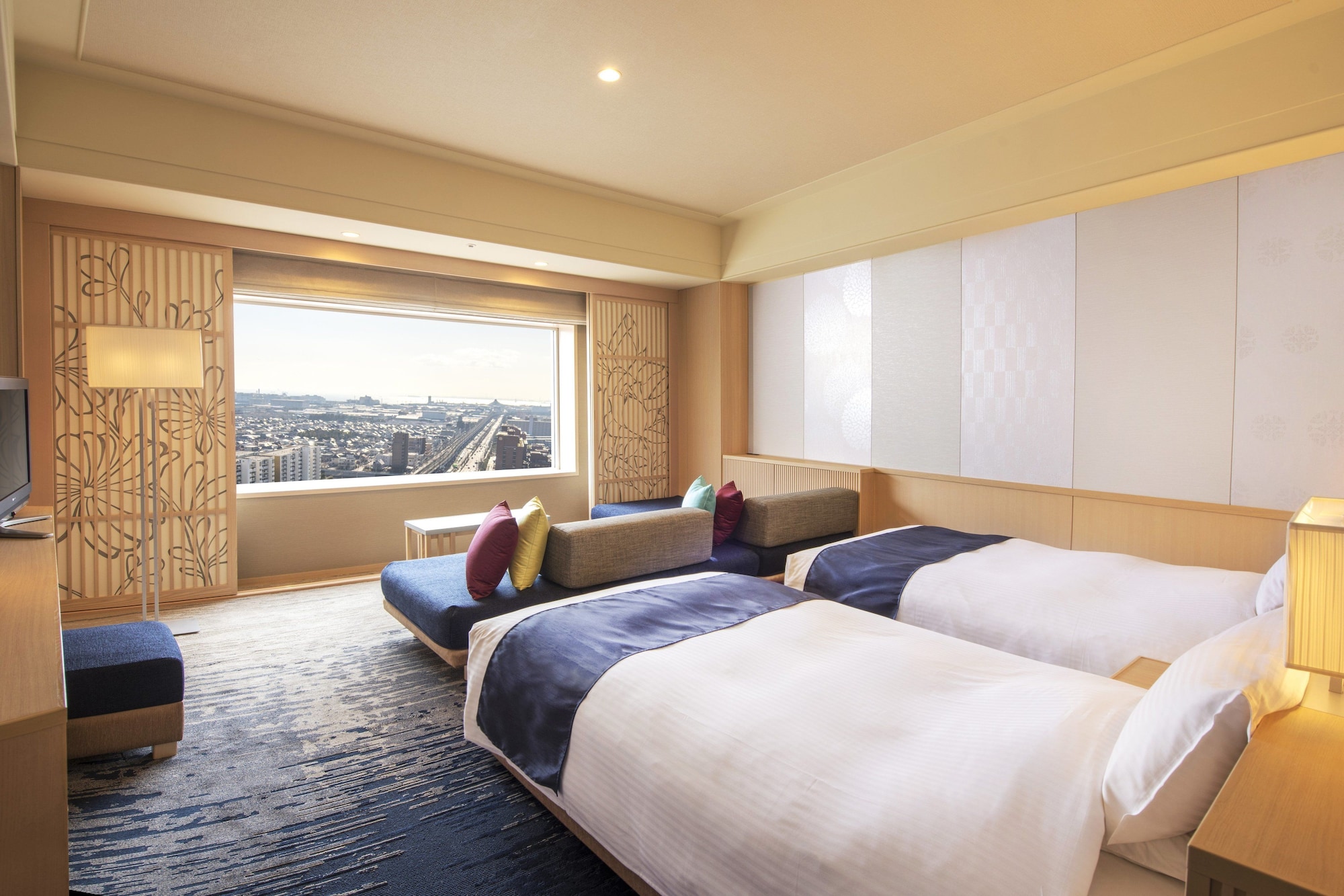 Upper, Twin Beds, with Extra Bed, with View