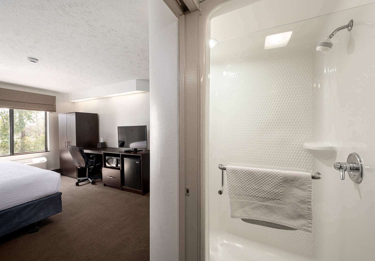 SureStay by Best Western Summerville Flowertown 25/25