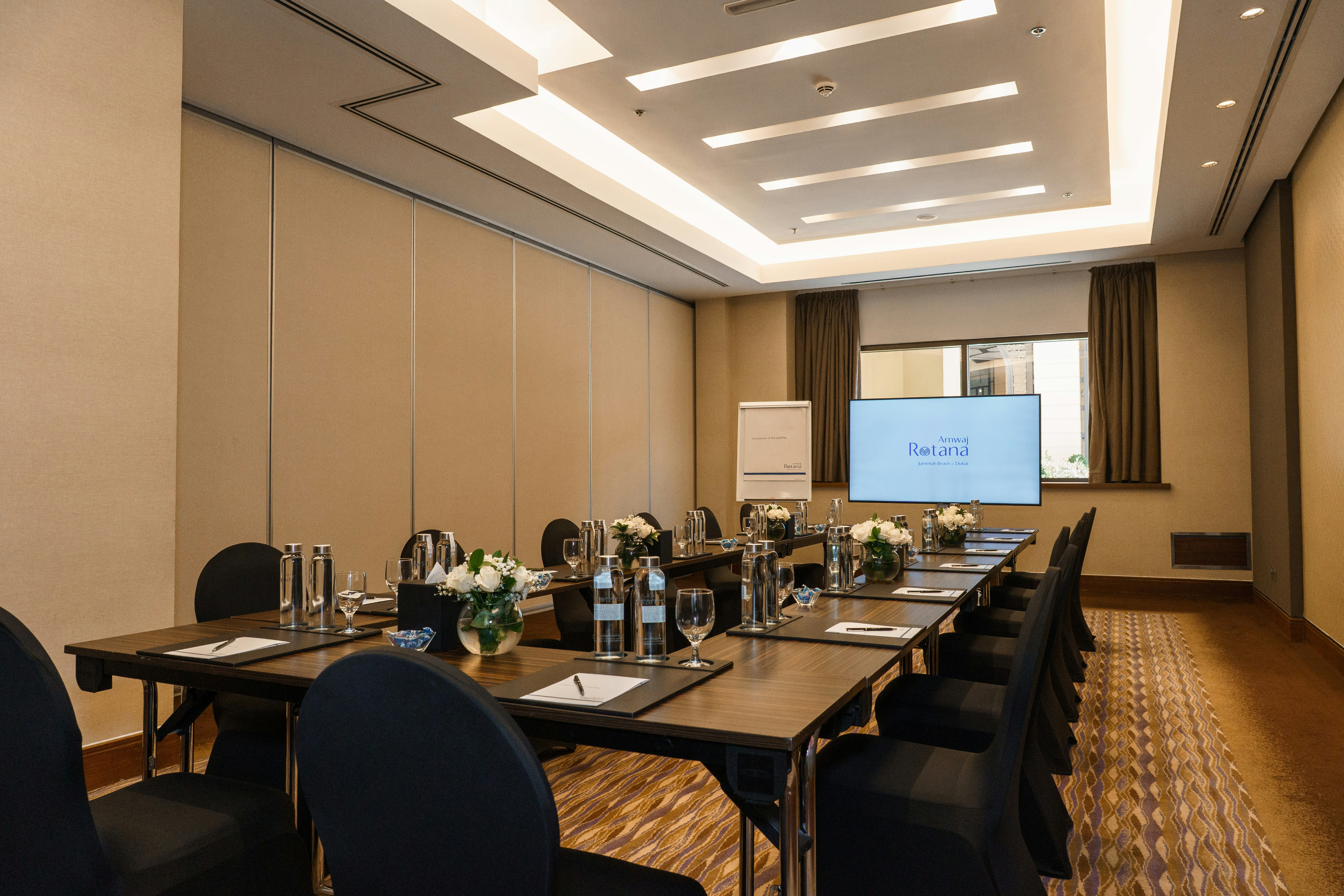 Amwaj Rotana Jumeirah Beach 38/50