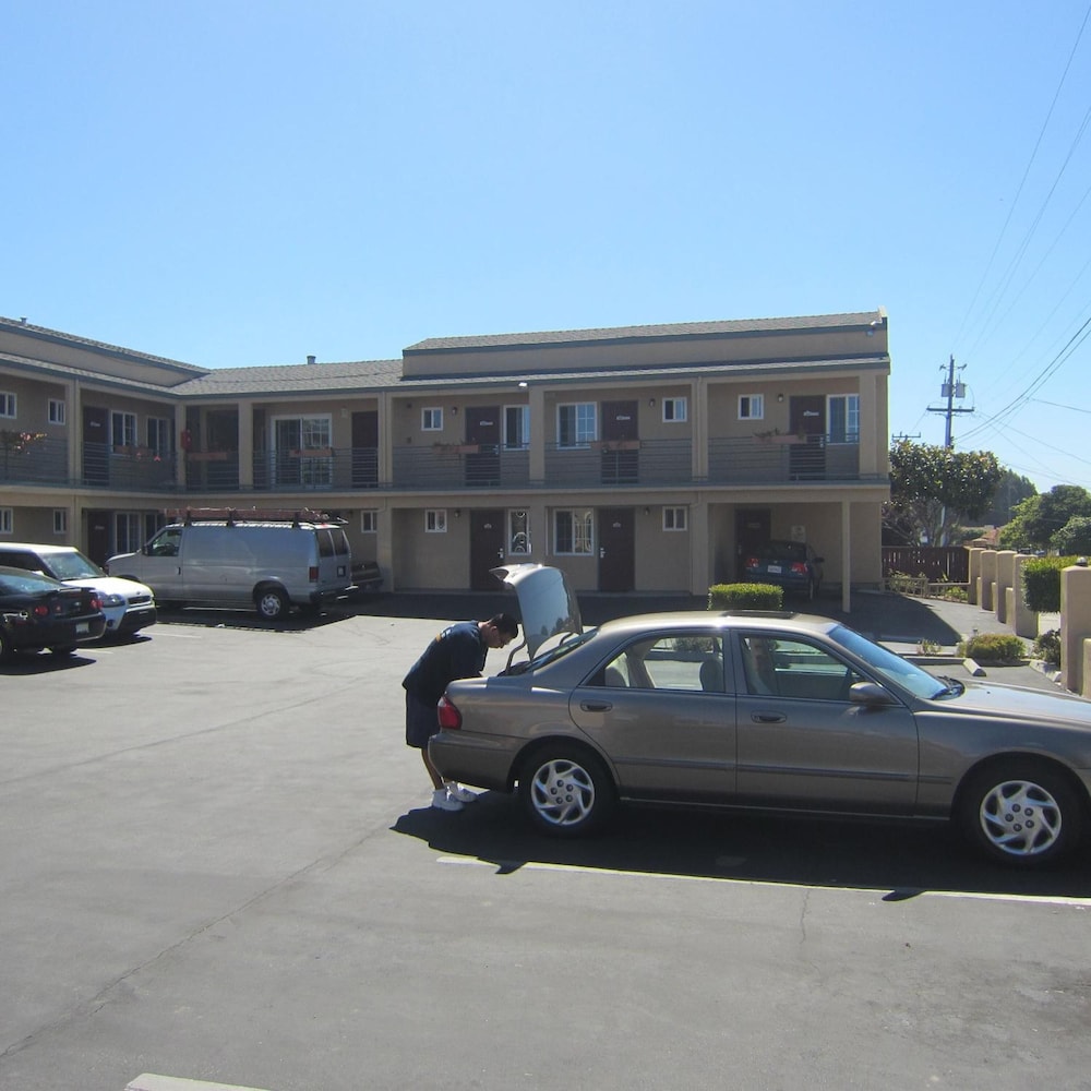 Americas Best Value Inn Seaside South 24/34