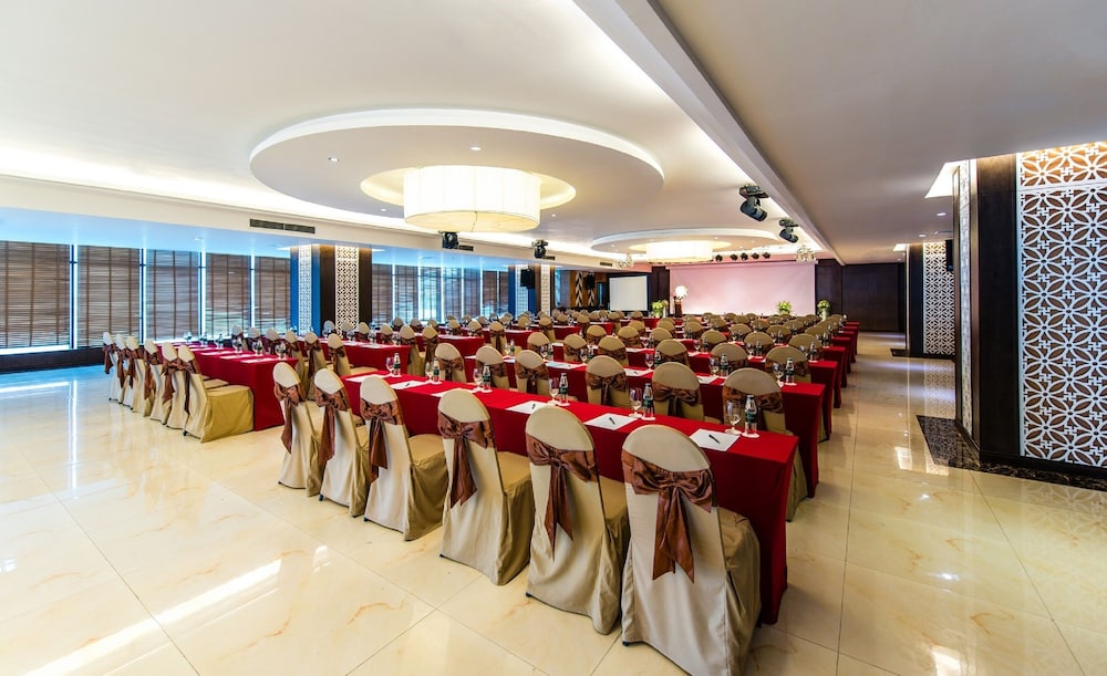 Muong Thanh Grand Da Nang Hotel 55/63