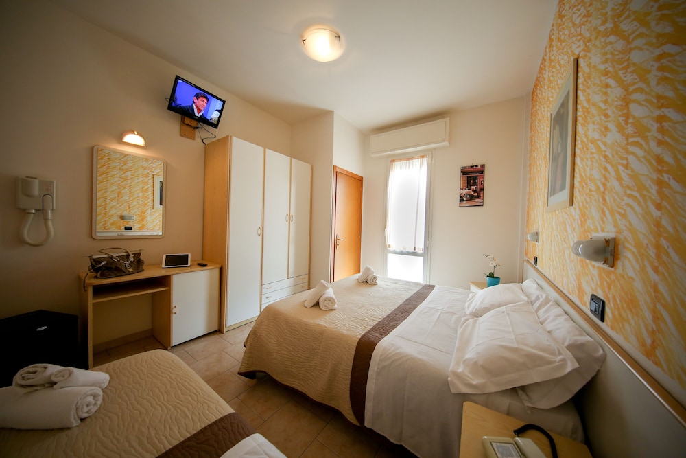 Petrarca Hotel 17/50