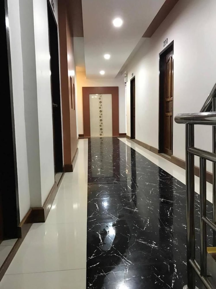 El Nido Royal Palm Inn 33/54