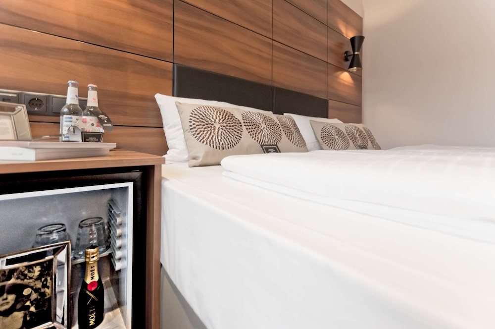 elaya hotel munich city, Trademark Collection by Wyndham 20/48