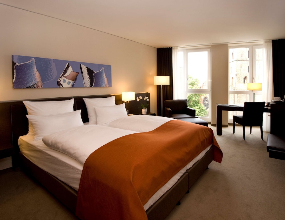 COMFORT, DOUBLE BED