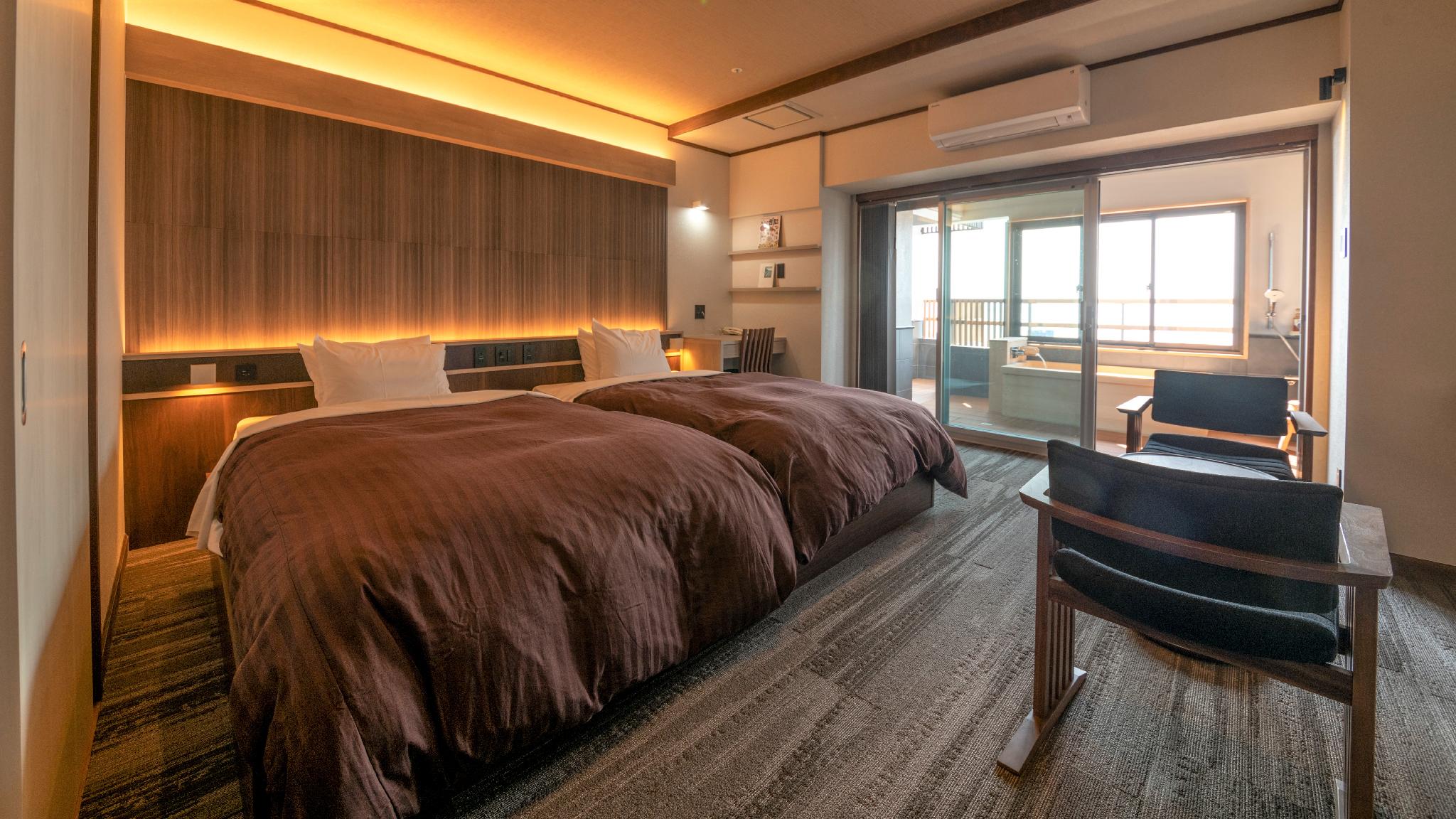 Superior, Twin Beds, Lake View, Outdoor Bath